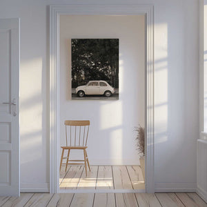 Tablou canvas „Little Car in Paris” de Pictufy Studio III