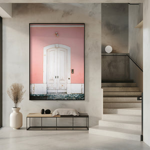 Tablou înramat „The white door Lisbon” de Raisa Zwart