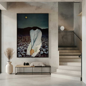 Tablou înramat „Pensive Among Skulls Print” de Mikhail Siskoff