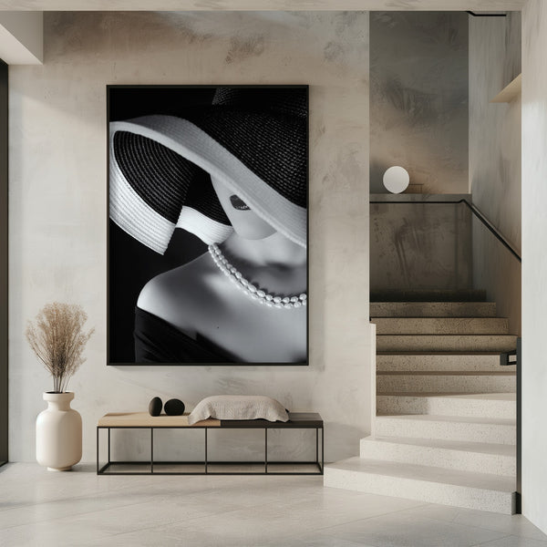 Tablou înramat „Elegance in Shadow” de Ruslan Bolgov