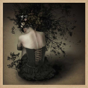 Tablou înramat „Night scented girl” de Kiyo Murakami