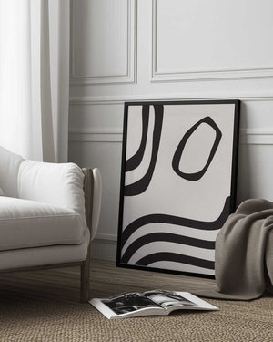 Tablou înramat „Black Curves” de Sally Ann Moss