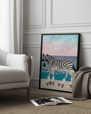Tablou înramat „Zebra On Holiday Rollerksating” de Sarah Manovski