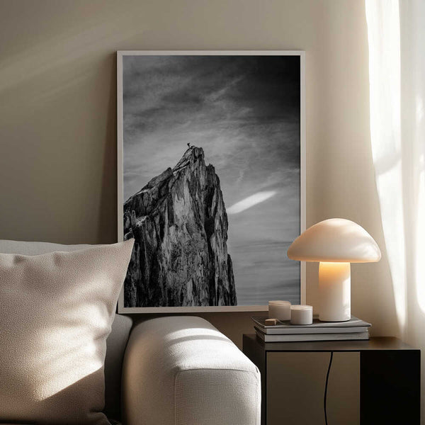 Tablou înramat „Balancing between Earth and Sky” de Thomas Vuillaume