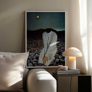 Tablou înramat „Pensive Among Skulls Print” de Mikhail Siskoff