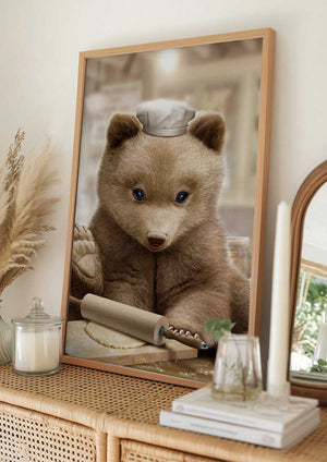 Tablou înramat „bear baking” de Adam Lawless