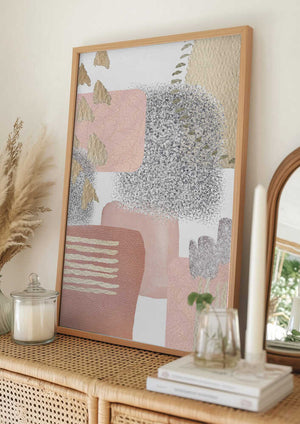 Tablou înramat „Delicate Pink-2” de Sally Ann Moss
