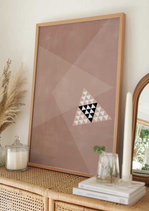 Tablou înramat „Geometric Design With A Central Triangular Pattern” de Elena Ristova