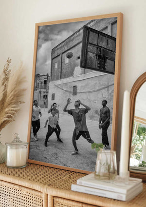 Tablou înramat „Flying Ball” de Andy Bauer