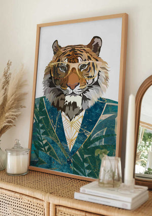 Tablou înramat „Tiger Jugnle Jacket 3” de Sarah Manovski