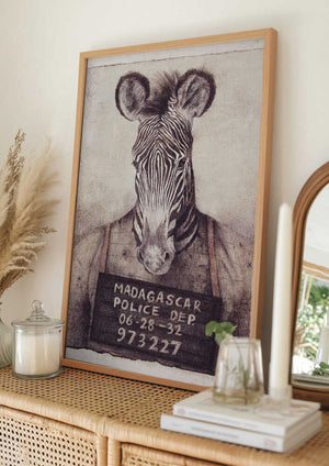 Tablou înramat „Zebra Mugshot Mystery” de Mike Koubou
