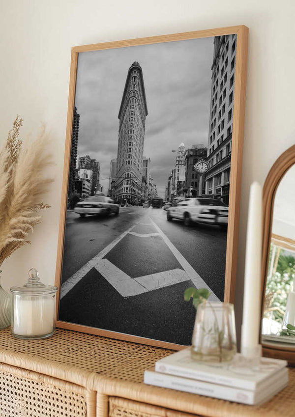 Tablou înramat „Taxiiii” de Javier de la Torre