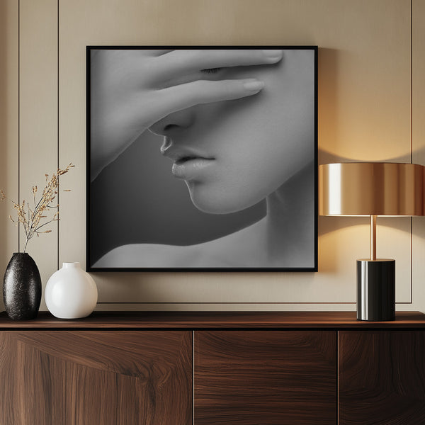 Tablou înramat „E” de Widi Hardhanu