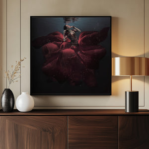 Tablou înramat „The Lady in Red” de Martha Suherman