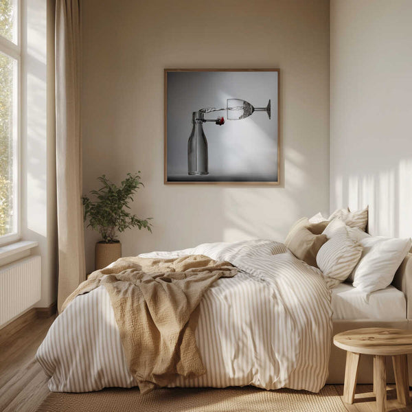 Tablou înramat „Pouring?” de Wieteke de Kogel